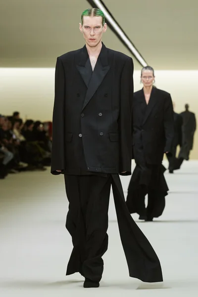 Look 4